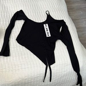 IAMGIA Garnet Top with tags